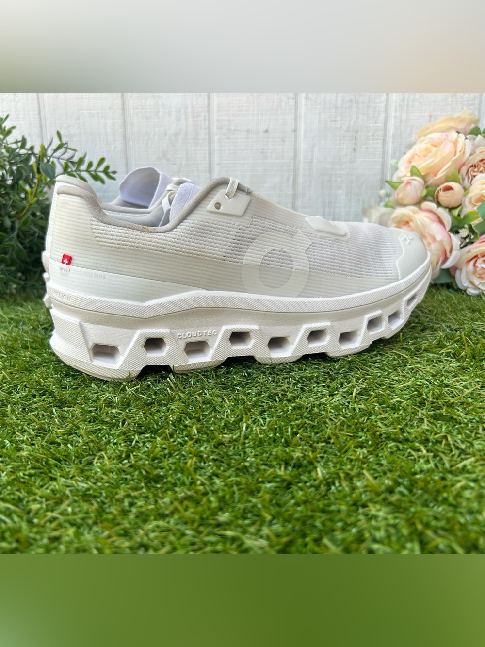 On Running Cloudmonster Void women Sneakers —White | White Sz 7 gently used
$170 - Picture 10 of 16